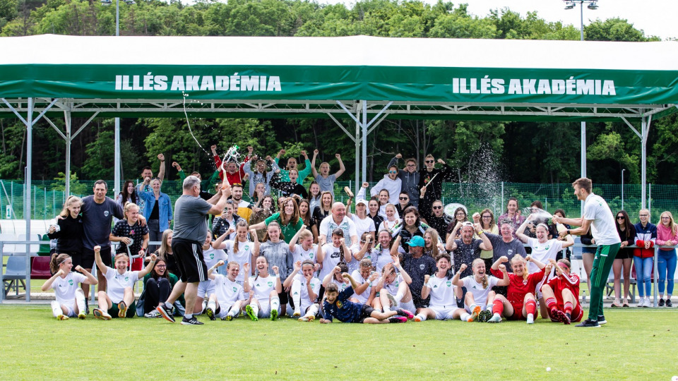 A 2022–2023-as szezon aranyérmesei a női labdarúgásban: az Illés Akadémia U19-es csapata