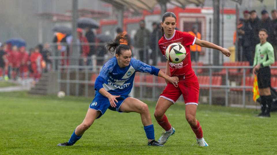 Az utolsó előtti forduló következik a Simple Női Ligában