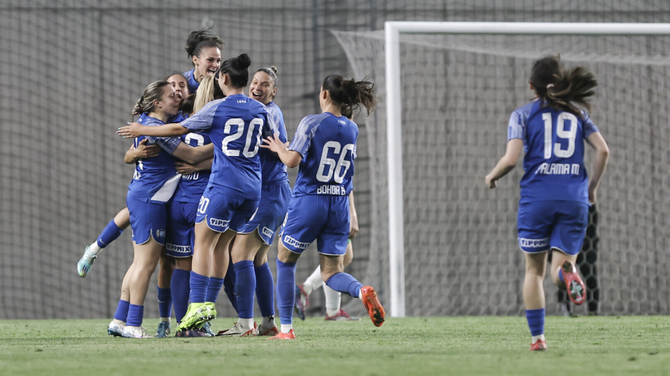 Csúcsrangadó a Simple Női Ligában